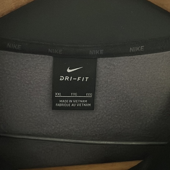 Too big - Picture 2 of 2